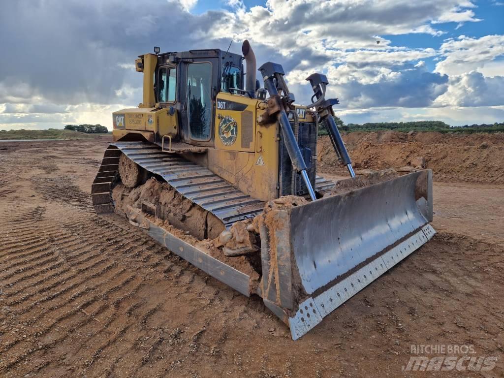 CAT D 6 T LGP Гусеничные бульдозеры