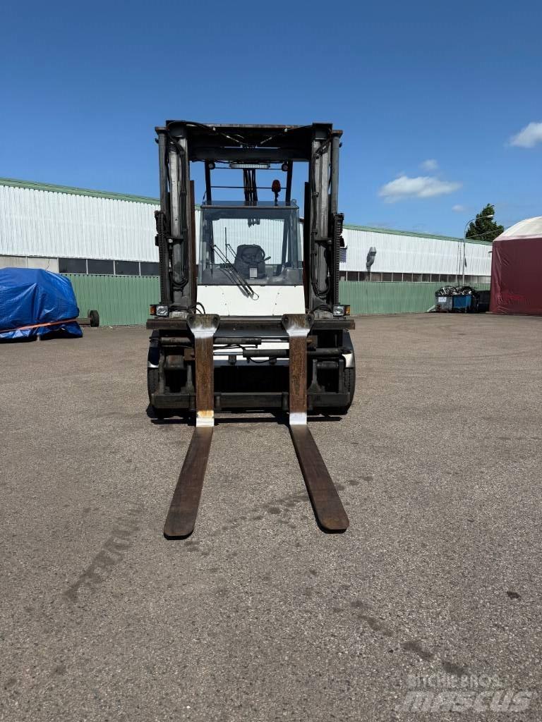 SMV 11-915 AV Дизельные погрузчики