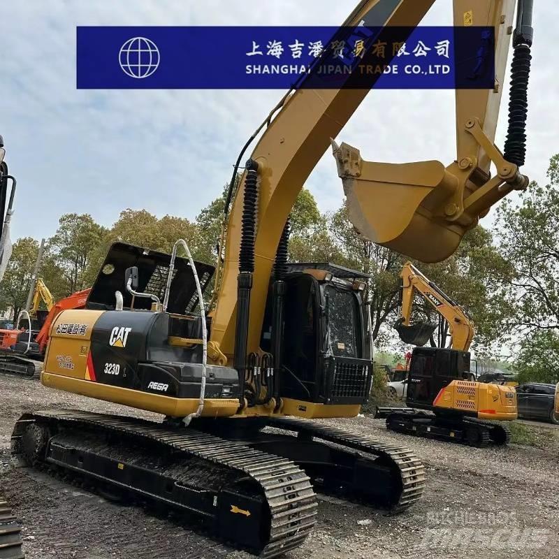 CAT 323 D Гусеничные экскаваторы