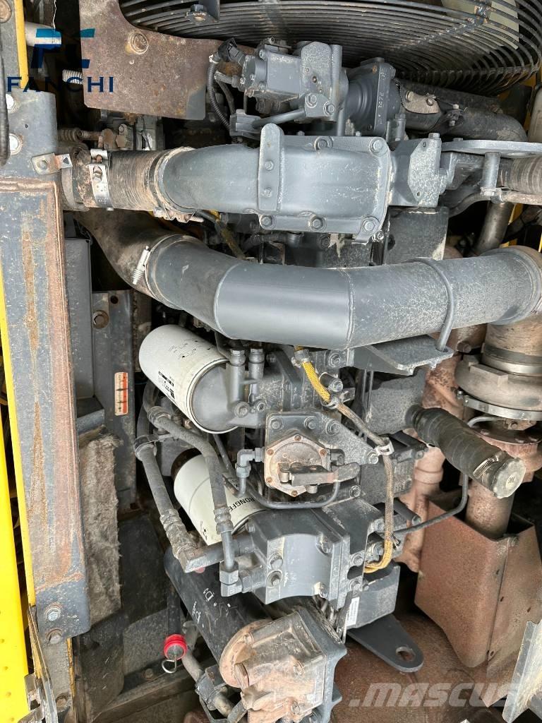 Komatsu PC 450-8 Гусеничные экскаваторы
