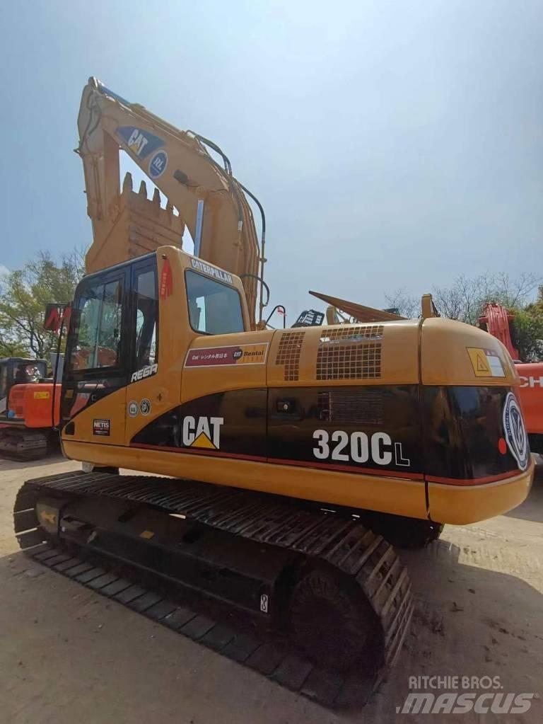CAT CAT320C Малые экскаваторы 7т-12т