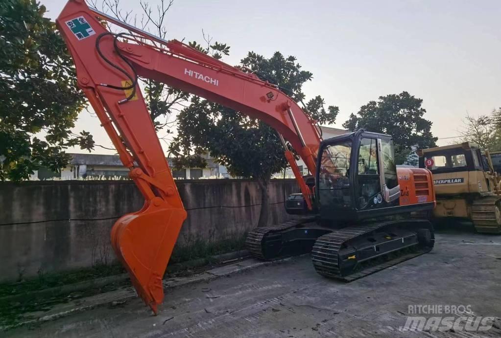 Hitachi ZX 200 Гусеничные экскаваторы