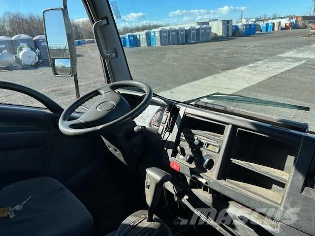 Isuzu NRR Грузовики-платформы/боковая разгрузка