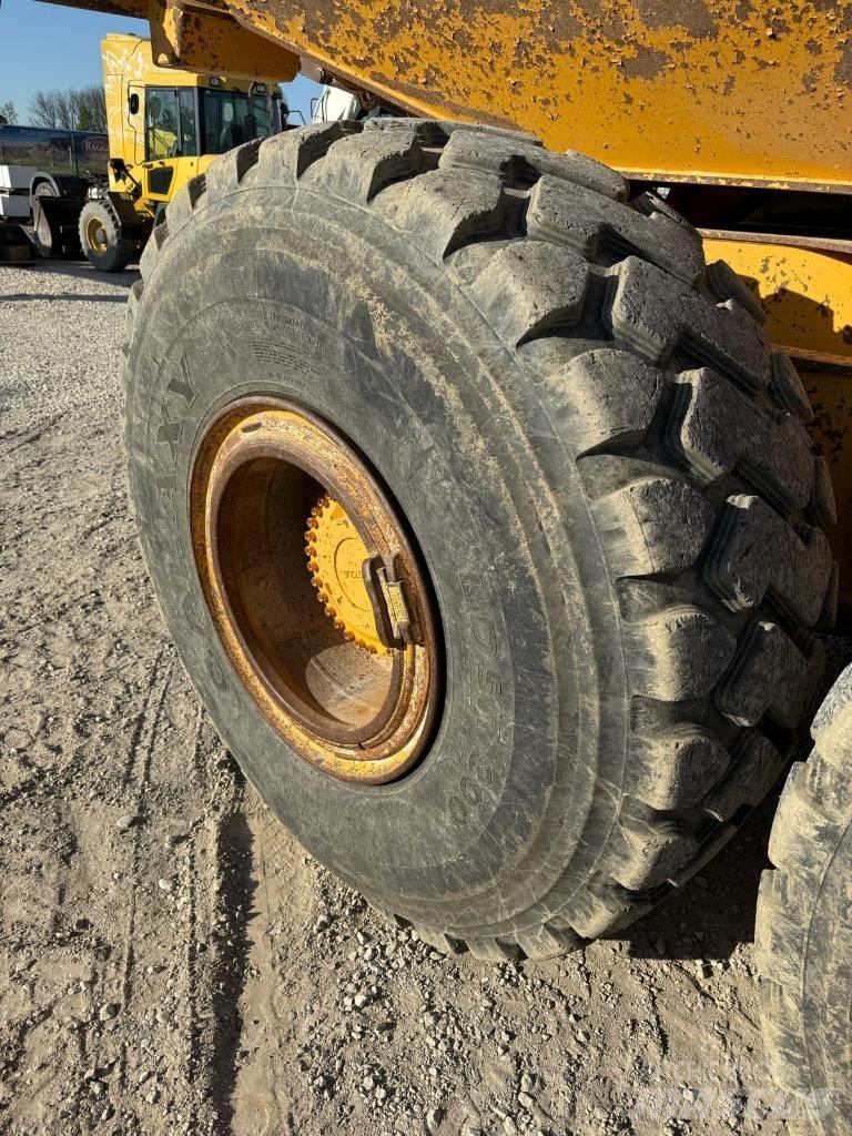 Volvo A 25 E Шарнирно-сочленённые самосвалы