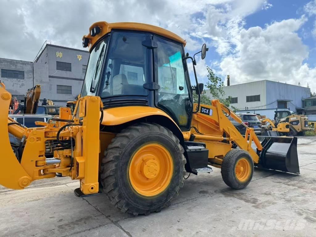 JCB 3CX Экскаваторы-погрузчики
