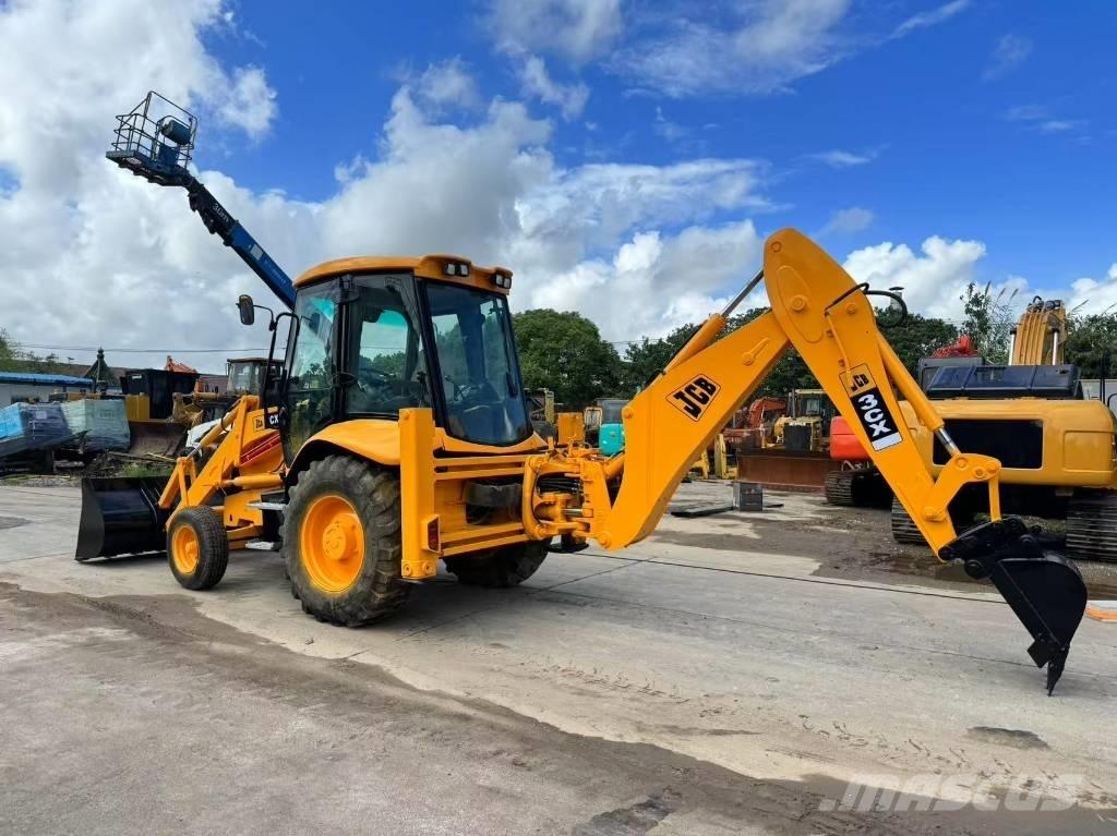 JCB 3CX Экскаваторы-погрузчики