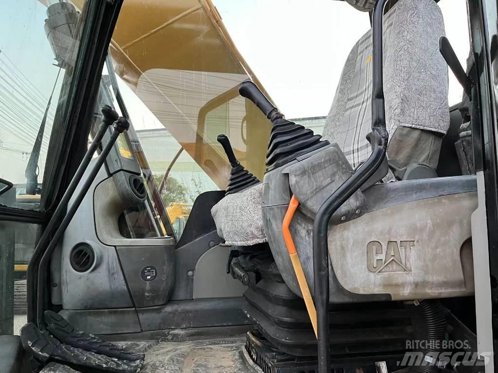 CAT 320 D Гусеничные экскаваторы