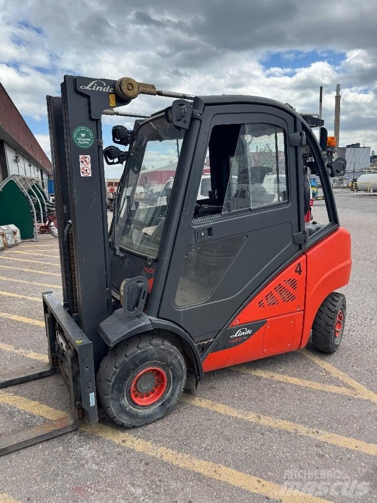 Linde H25D-02 Дизельные погрузчики