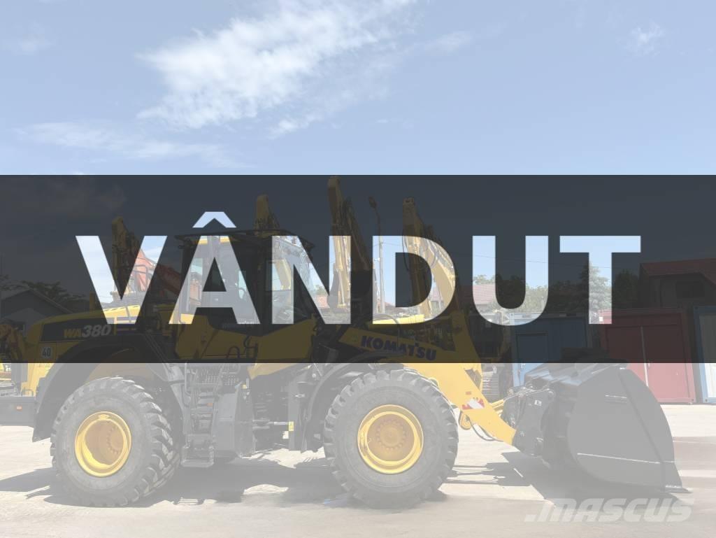 Komatsu WA380-8E0 Фронтальные погрузчики