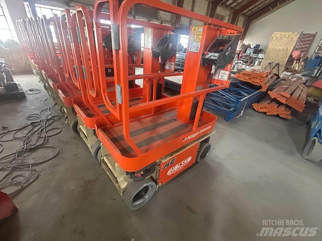 JLG 1230 ES Вертикальные мачтовые подъемники