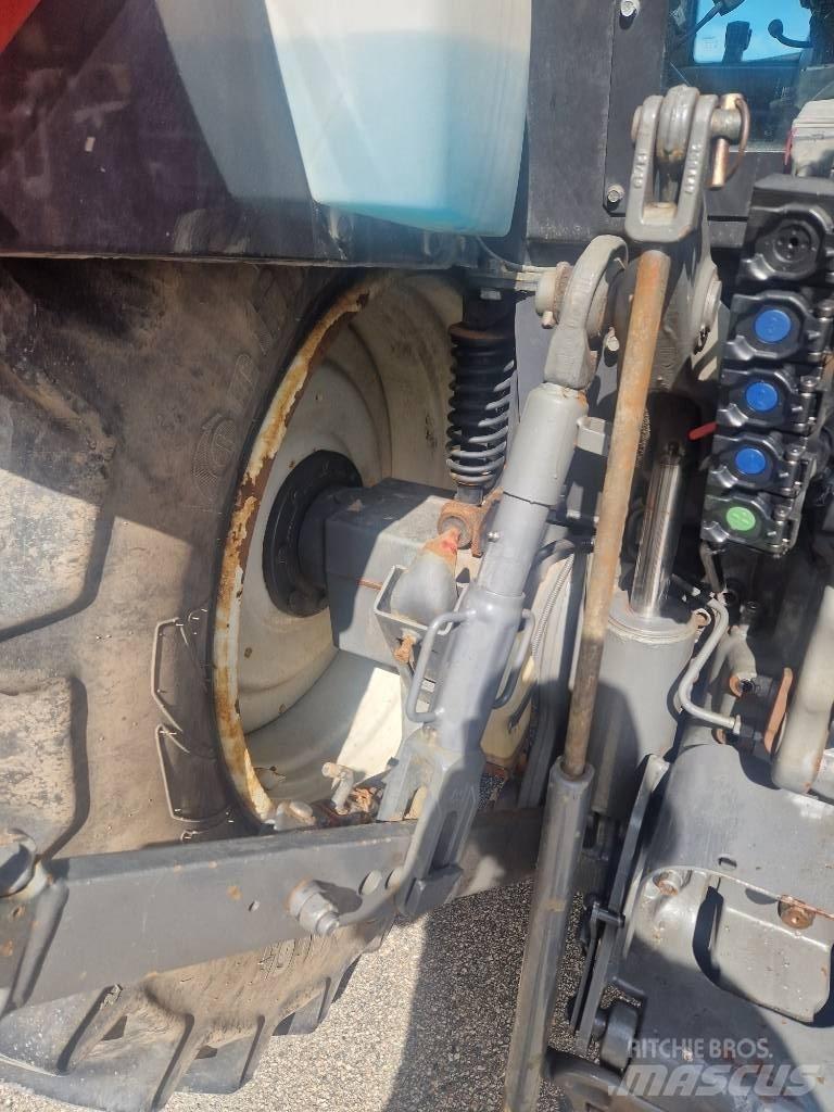 Valtra N143 Трактора
