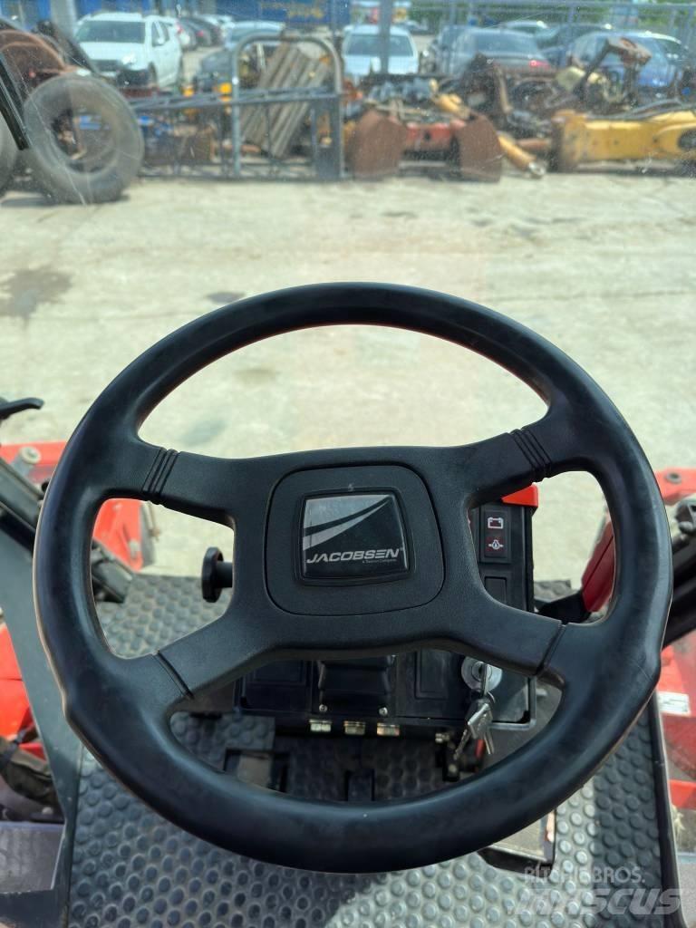Jacobsen AR250 Самоходные газонокосилки
