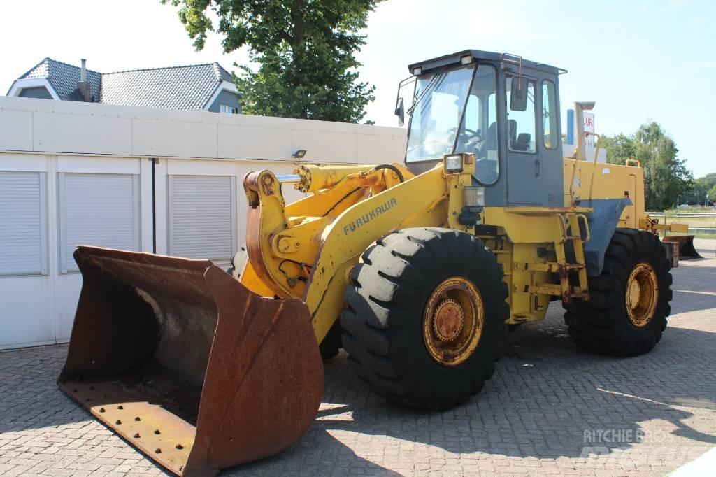 Furukawa 345 Фронтальные погрузчики