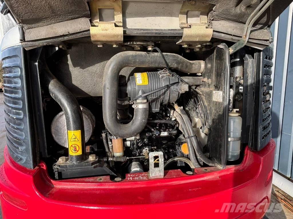 Takeuchi TB 23 R Мини-экскаваторы