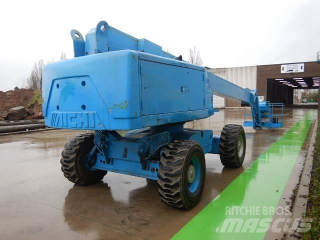 Aichi SP21AJ Телескопические подъемники