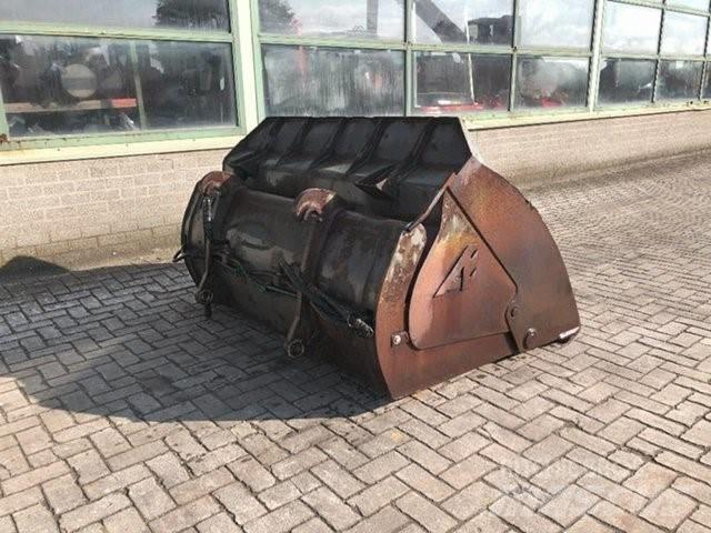 Volvo Overkipbak Ковши