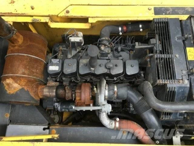 Komatsu PC 220-7 Гусеничные экскаваторы