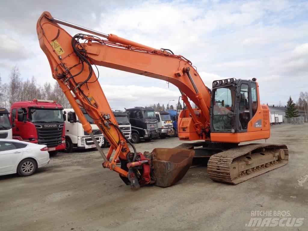 Doosan 235 LCR Гусеничные экскаваторы