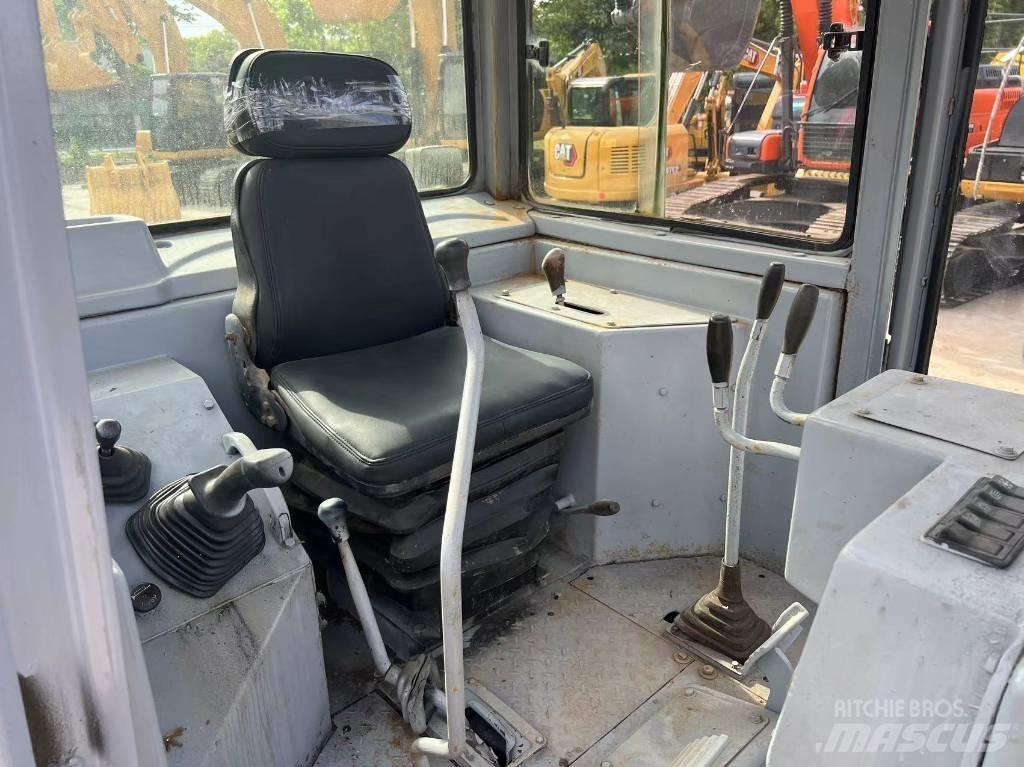CAT D 6 G LGP II Гусеничные бульдозеры