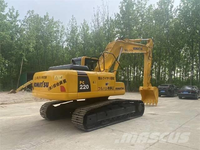 Komatsu PC 220-8 Гусеничные экскаваторы