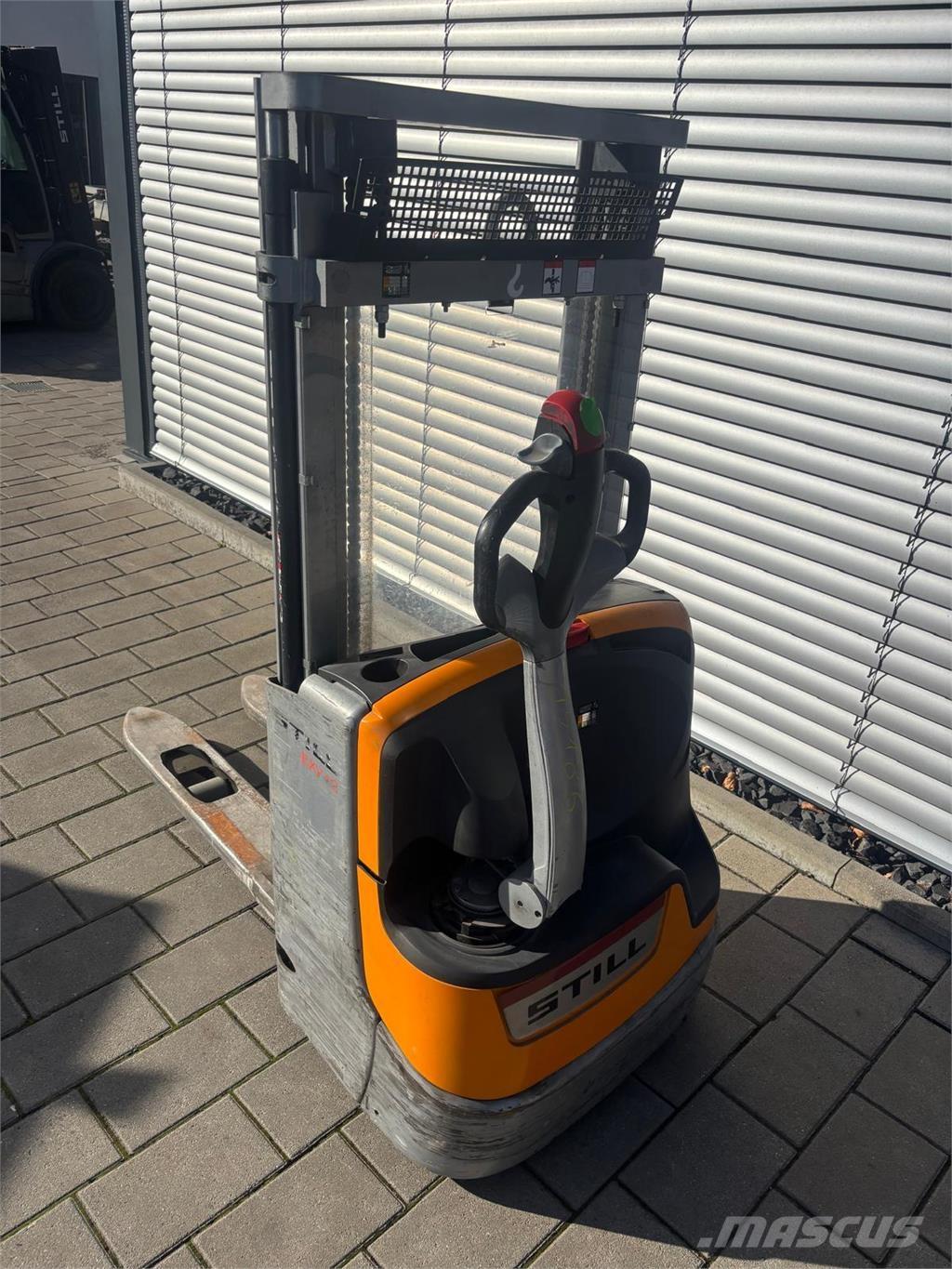 Still EXV12 Самоходные электроштабелёры