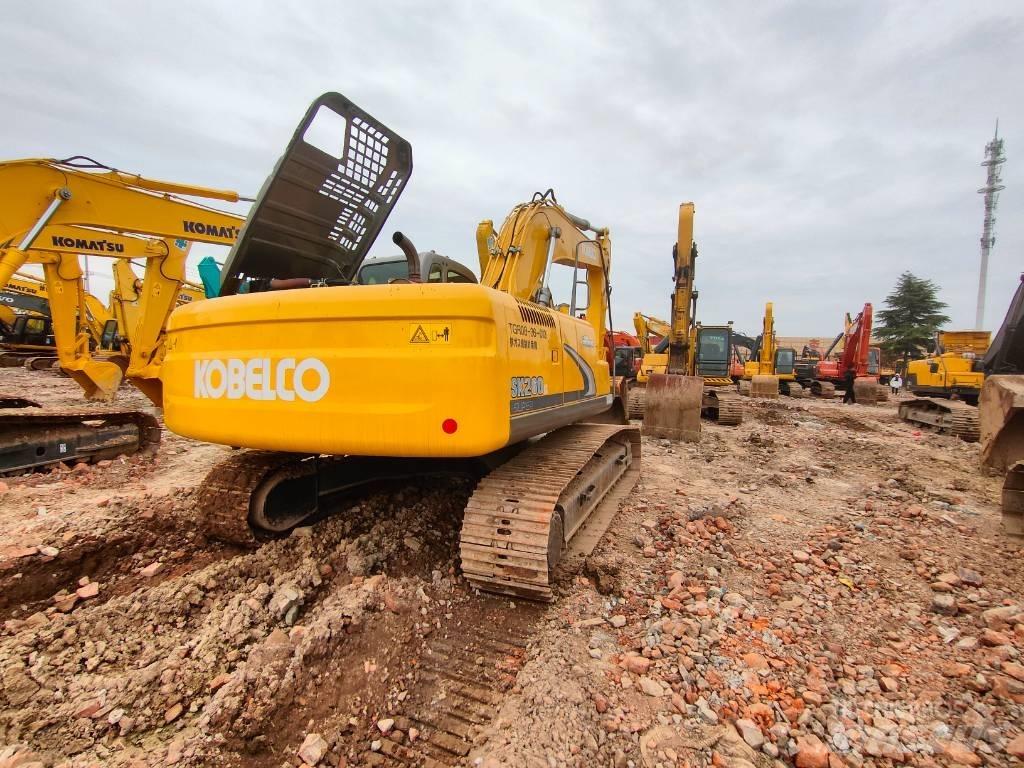 Kobelco SK 260 LC Гусеничные экскаваторы