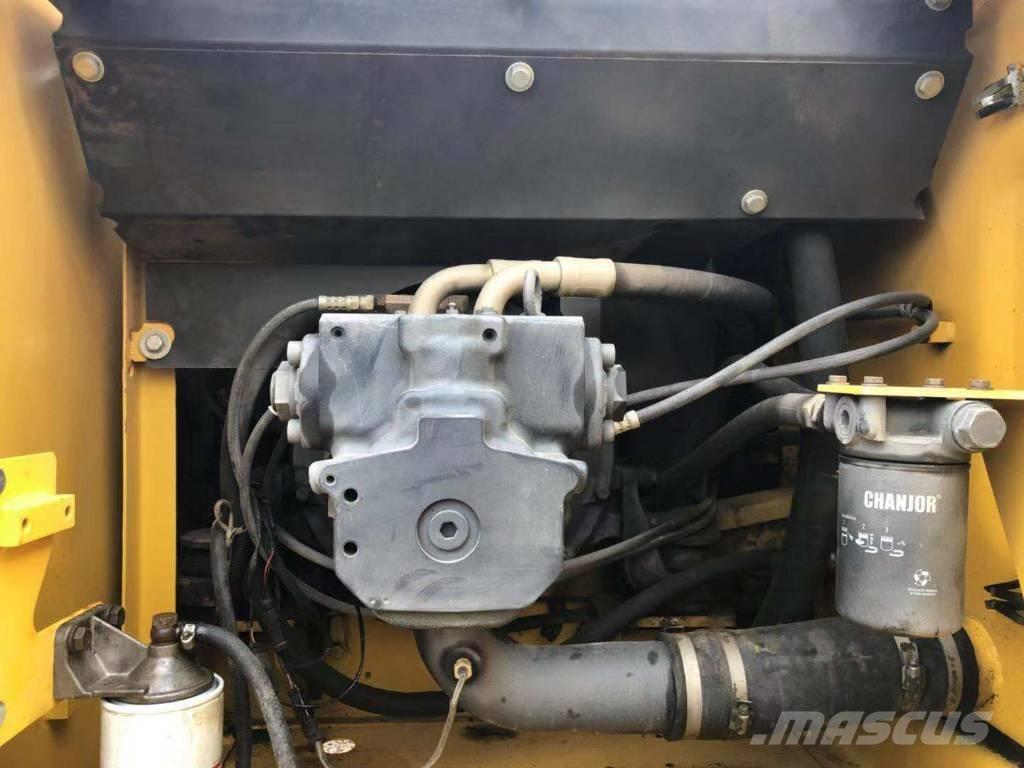 Komatsu pc200-7 Гусеничные экскаваторы