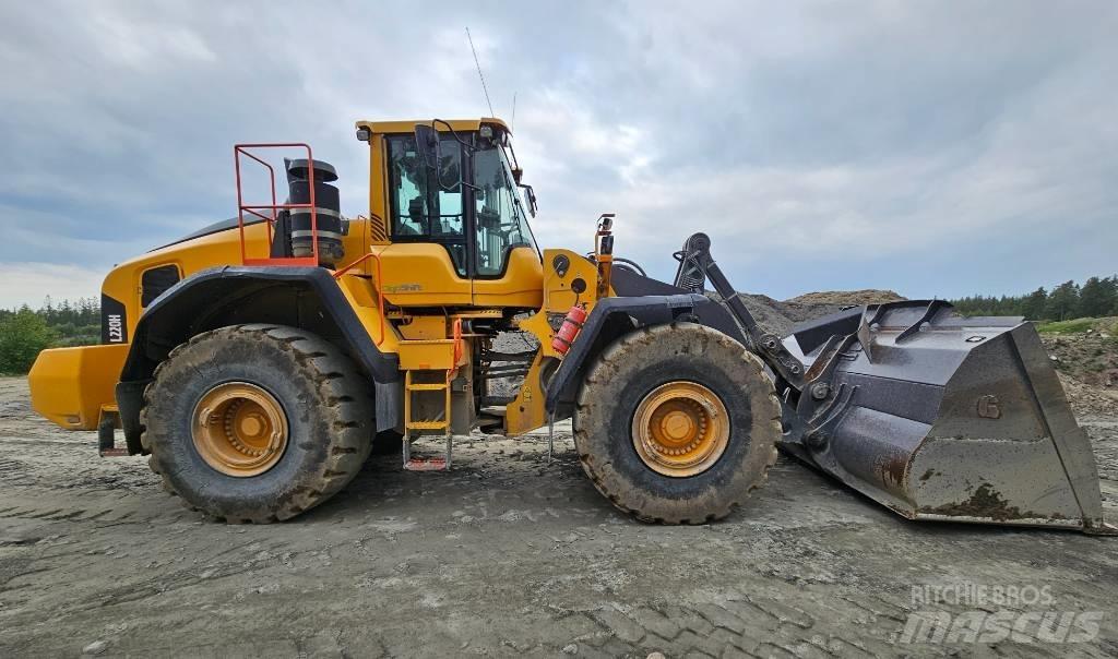 Volvo L 220 H Фронтальные погрузчики