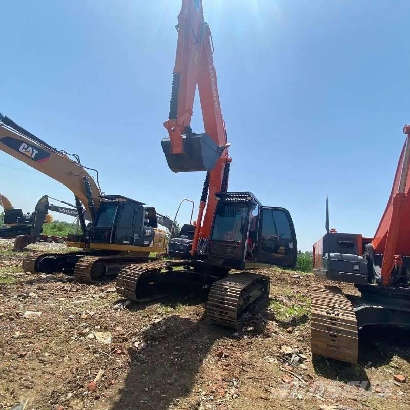Hitachi ZX 210 Гусеничные экскаваторы