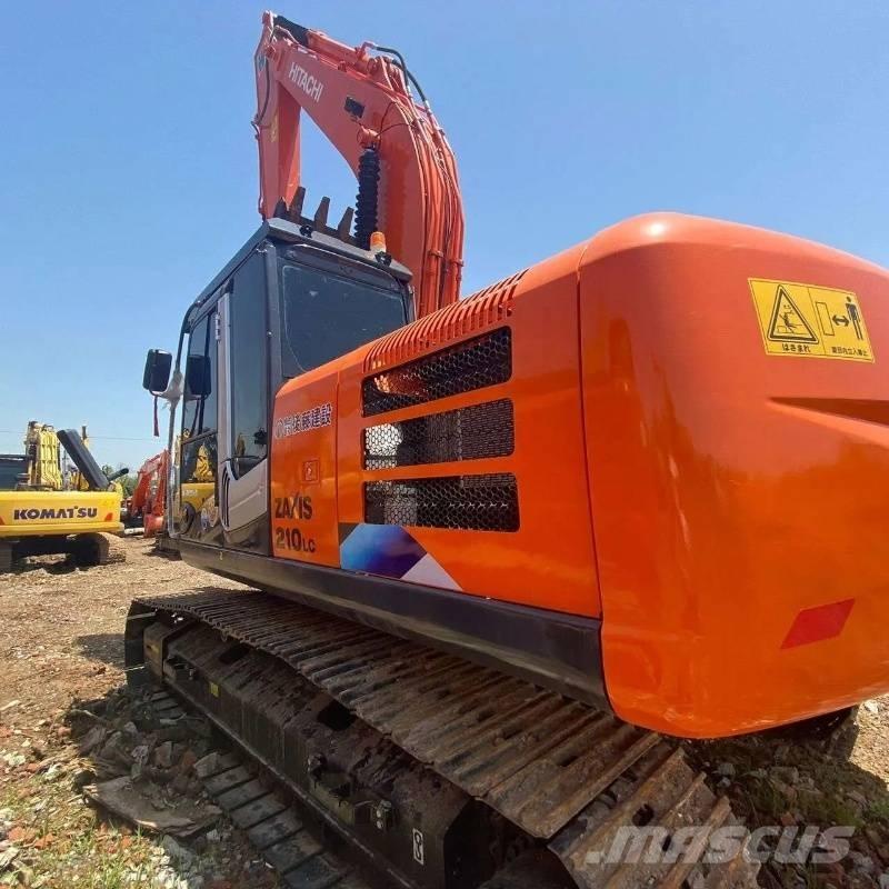 Hitachi ZX 210 Гусеничные экскаваторы