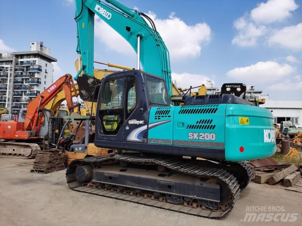 Kobelco SK 200 Гусеничные экскаваторы