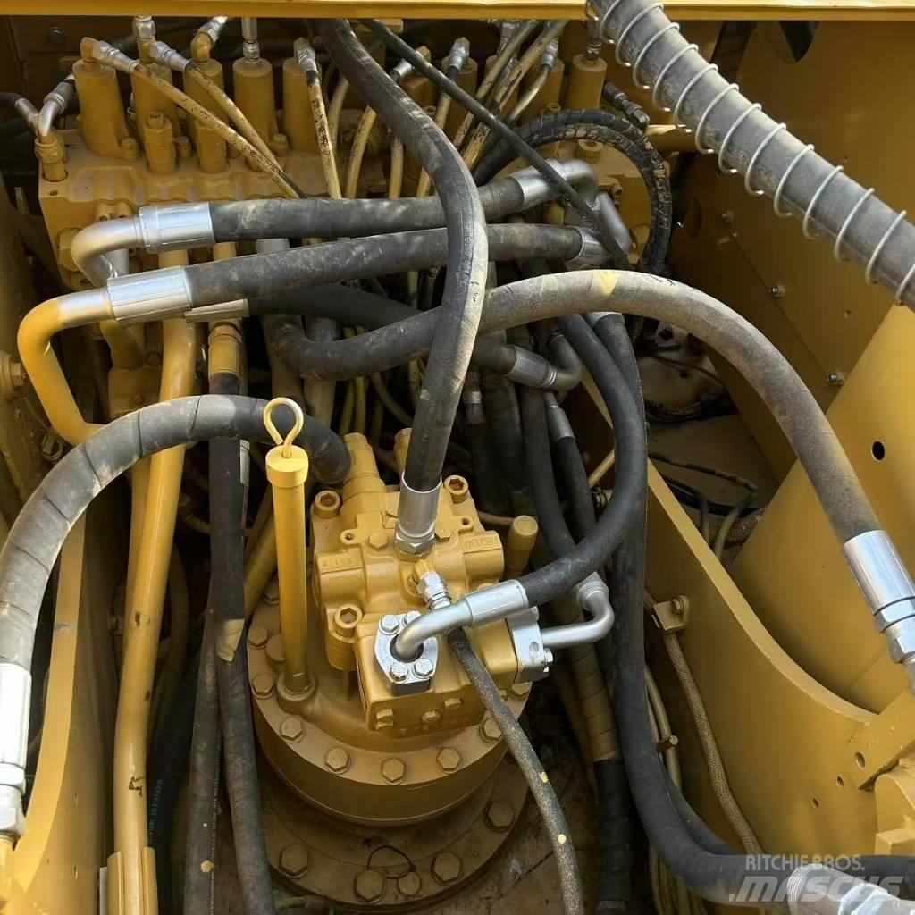 CAT 320 C Гусеничные экскаваторы