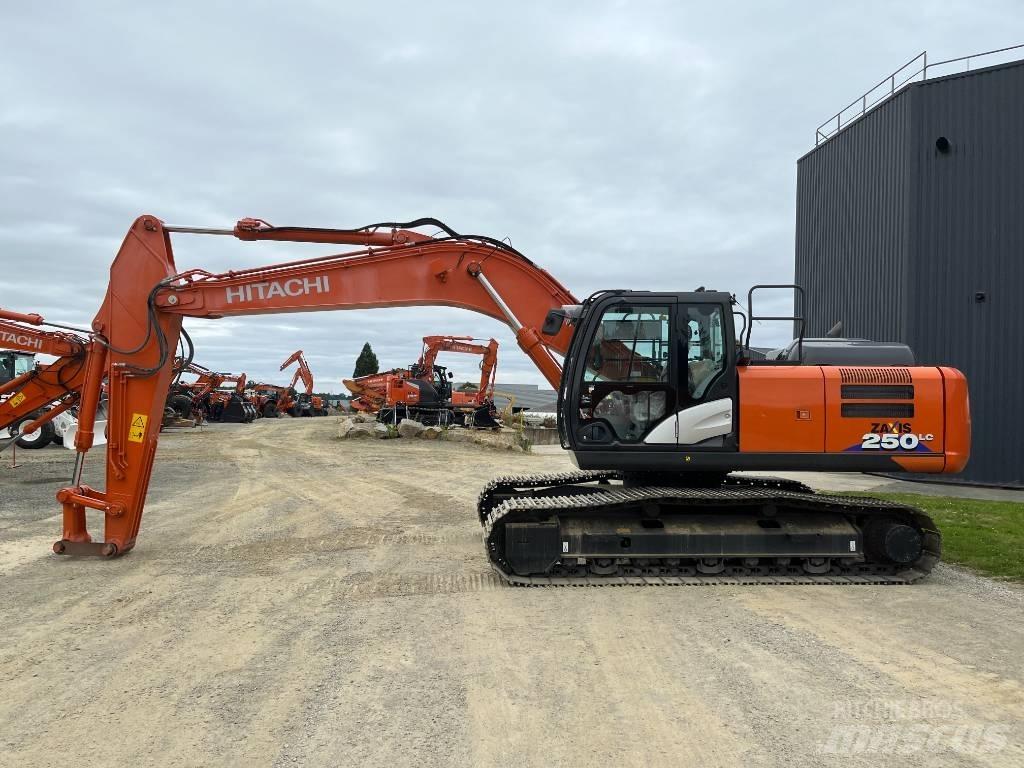 Hitachi ZX250LC-6 Гусеничные экскаваторы