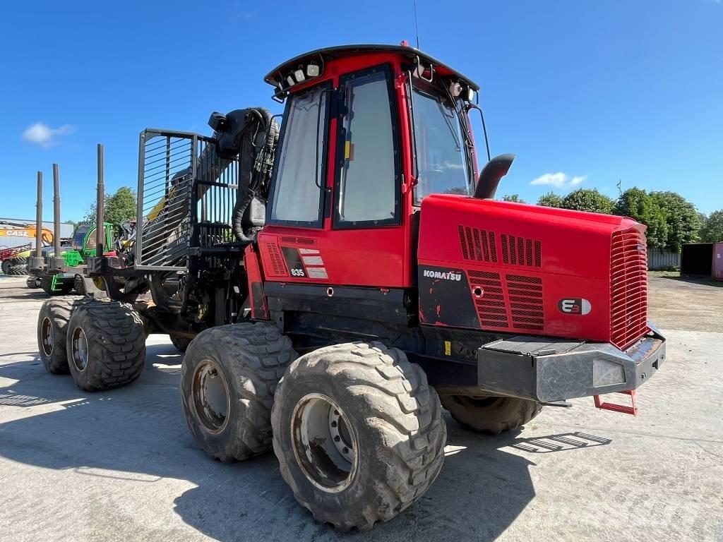 Komatsu 835 Форвардеры