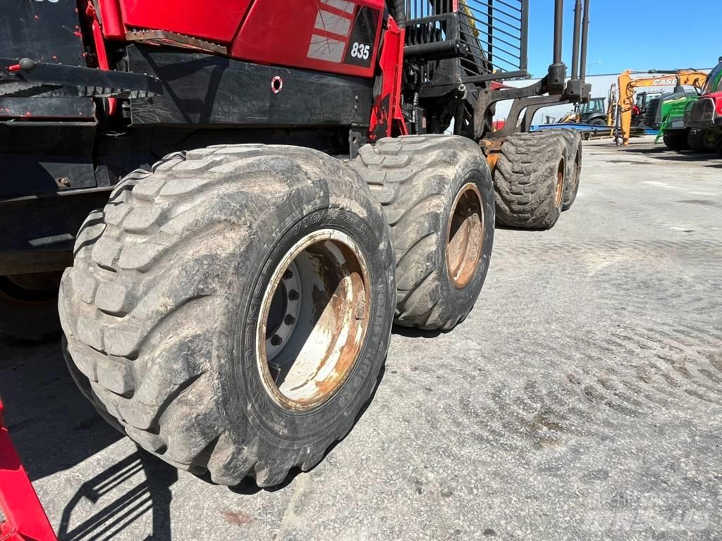 Komatsu 835 Форвардеры