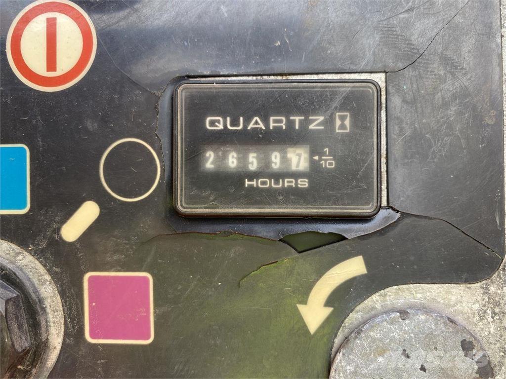 JLG 1250AJP Коленчатые подъемники