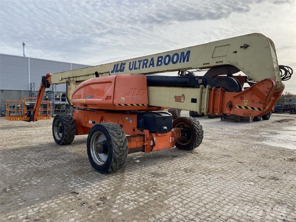 JLG 1250AJP Коленчатые подъемники
