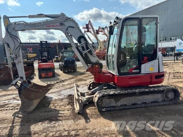 Takeuchi TB 257 FR Мини-экскаваторы