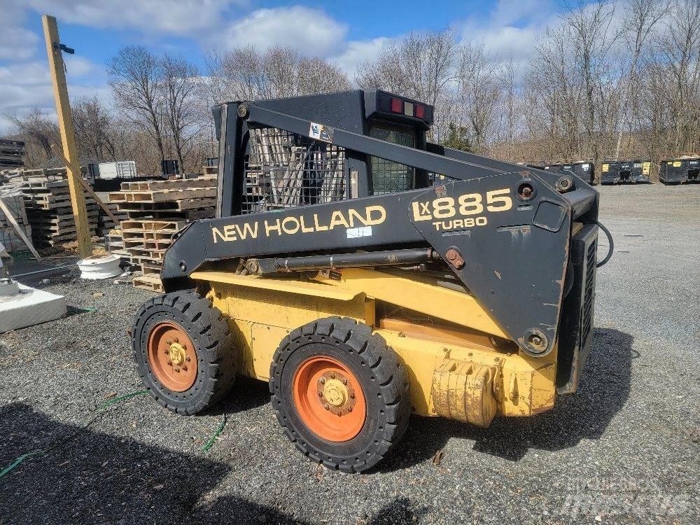 New Holland LX 885 Мини-погрузчики