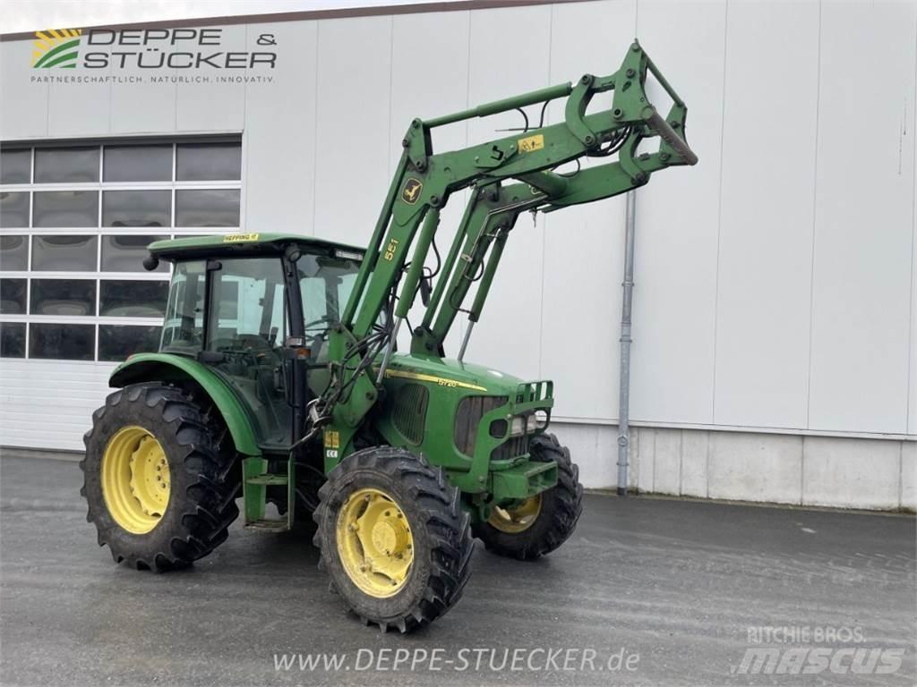 John Deere 5720 Трактора