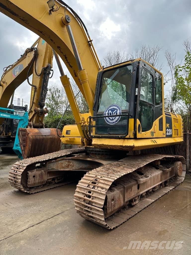 Komatsu PC 220-8 Гусеничные экскаваторы