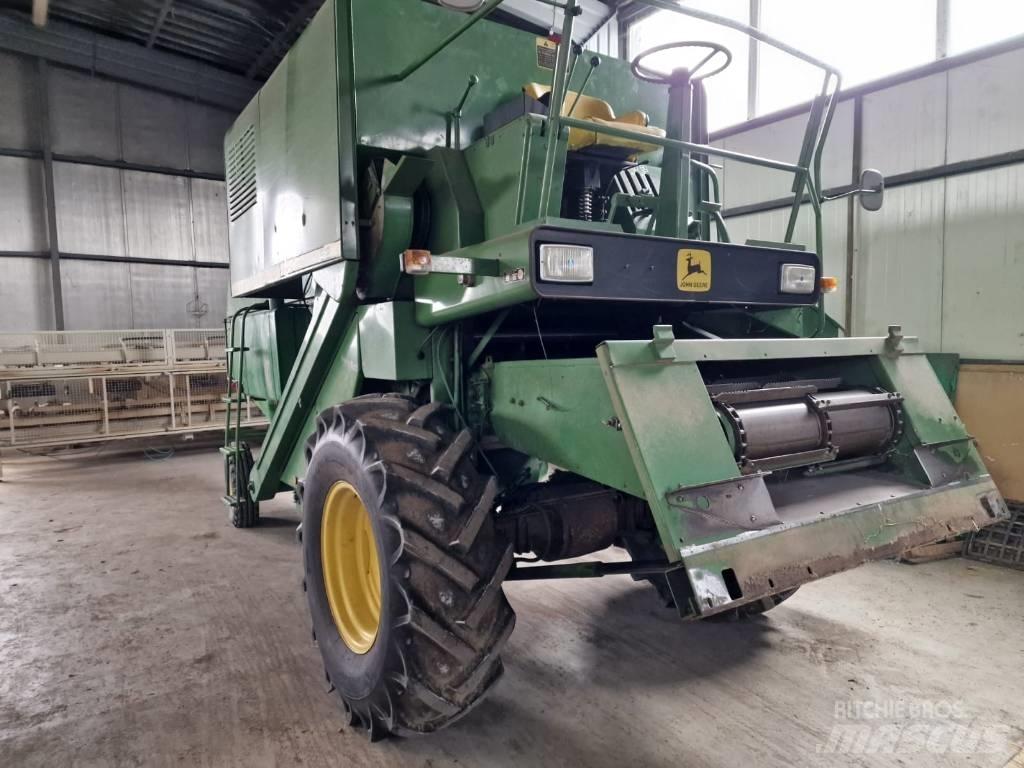 John Deere 952 Зерноуборочные комбайны