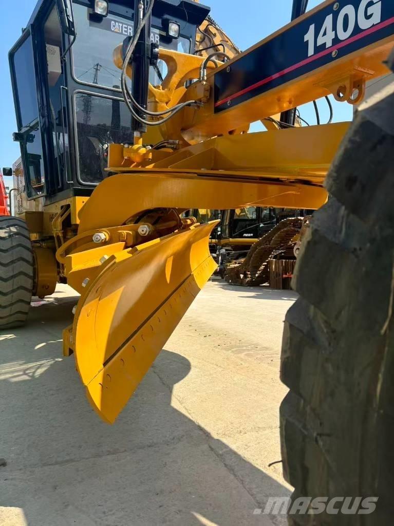 CAT 140G Грейдеры