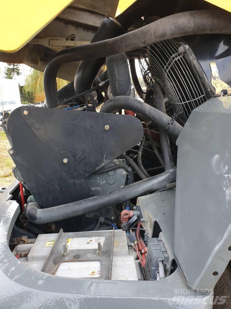 Liebherr L 524 Фронтальные погрузчики