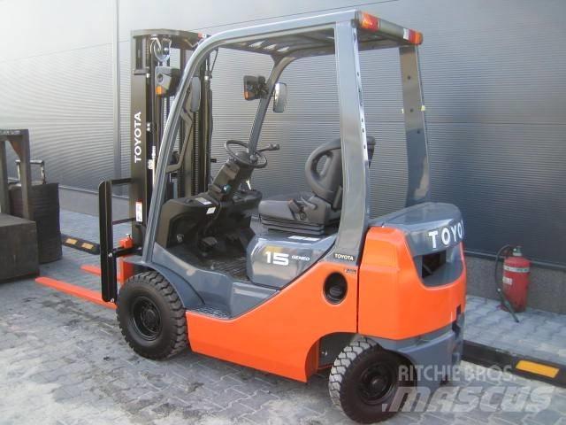 TOYOTA 028FGF15 Газовые погрузчики