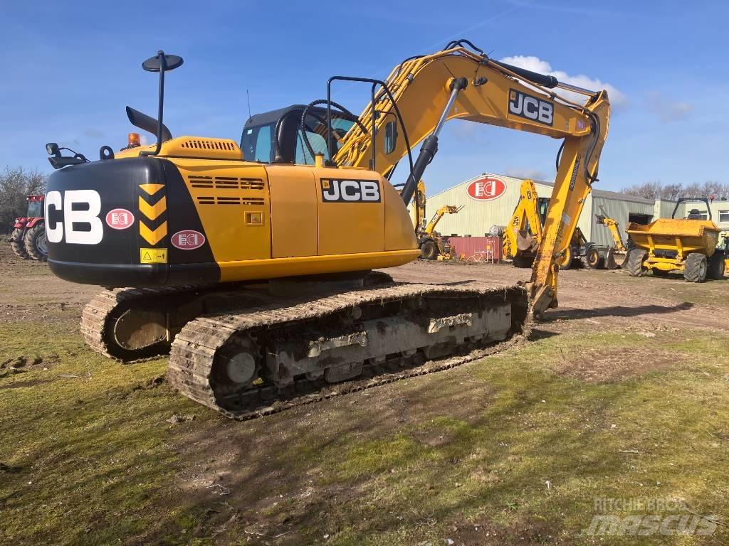 JCB JS 220 Гусеничные экскаваторы