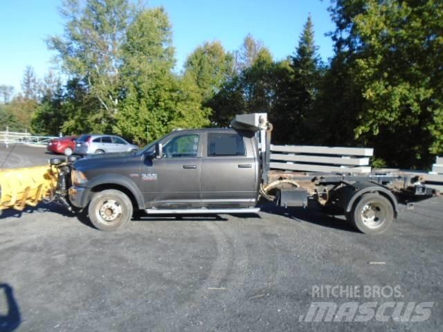 Dodge Ram 4500 HD Снежные отвалы и плуги