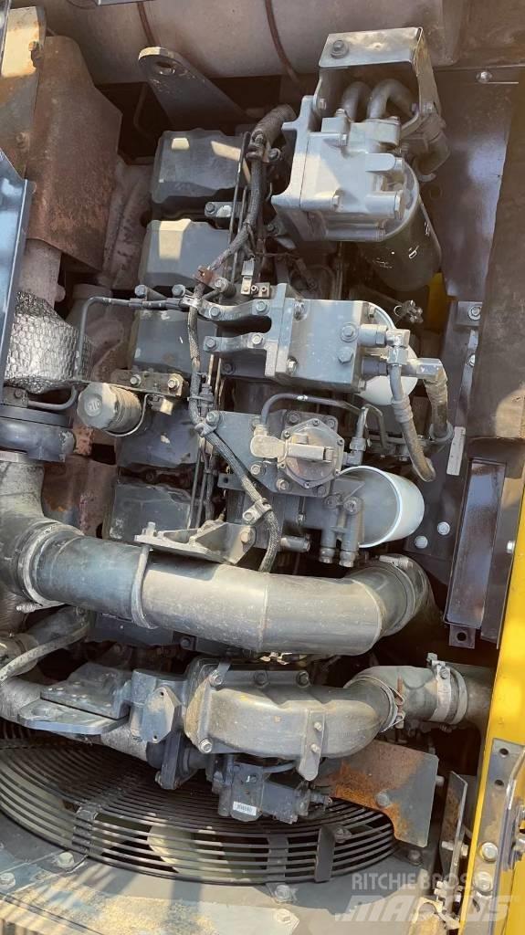 Komatsu PC 400 LC-8 Гусеничные экскаваторы