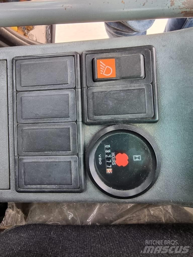 Volvo EC 210 B Гусеничные экскаваторы