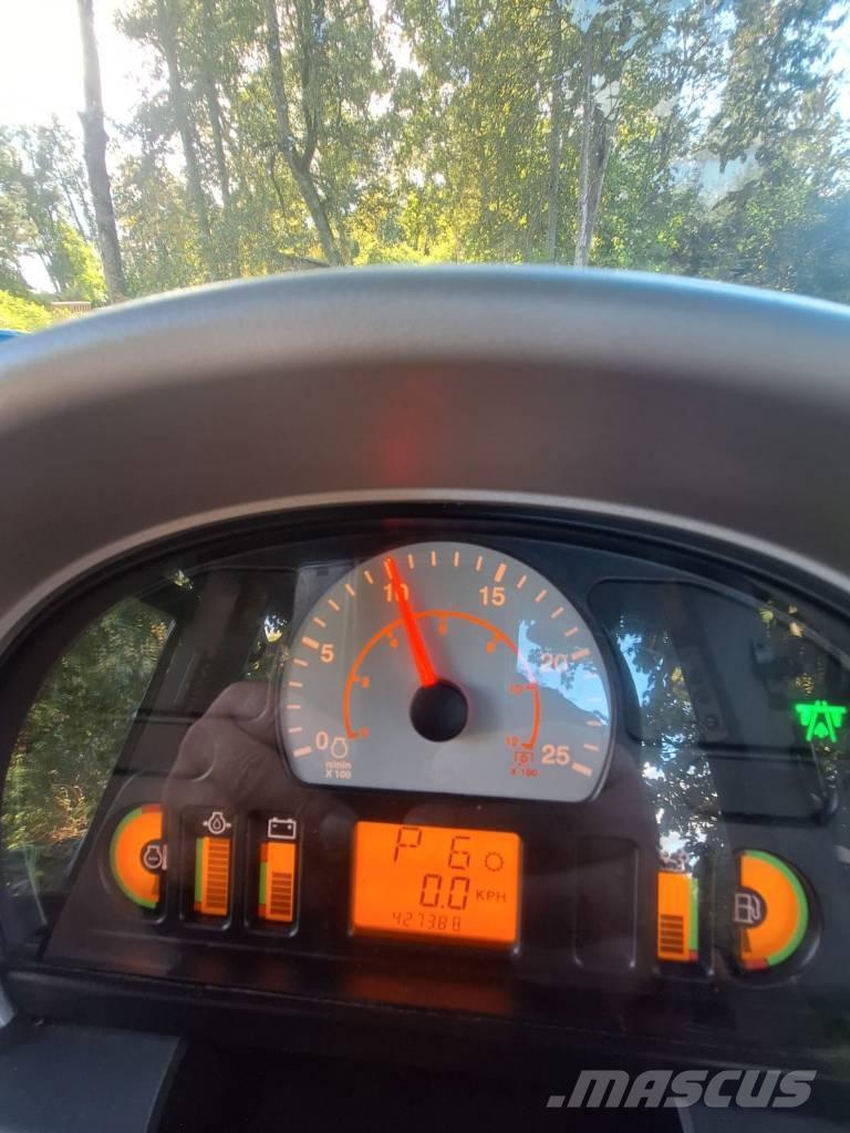 Challenger MT 775 E Трактора